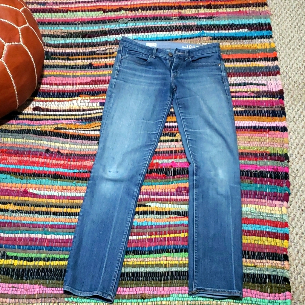 Gap 1969 Real Straight jeans size 6L.
